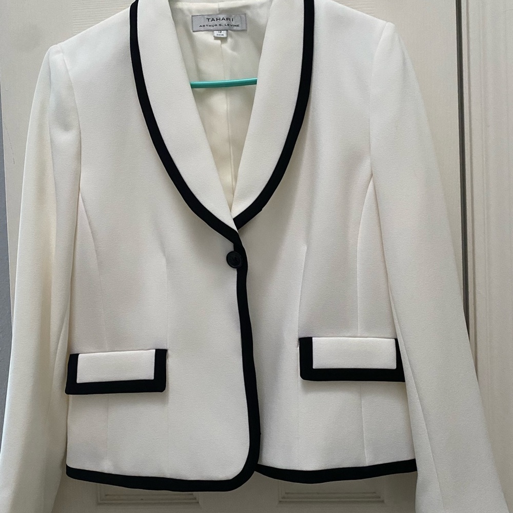 3 pieces jacket size12 Tahari